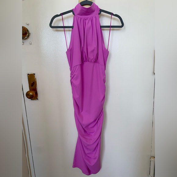 Fuschia pink wedding guest dress from Revolve - Picture 2 of 4
